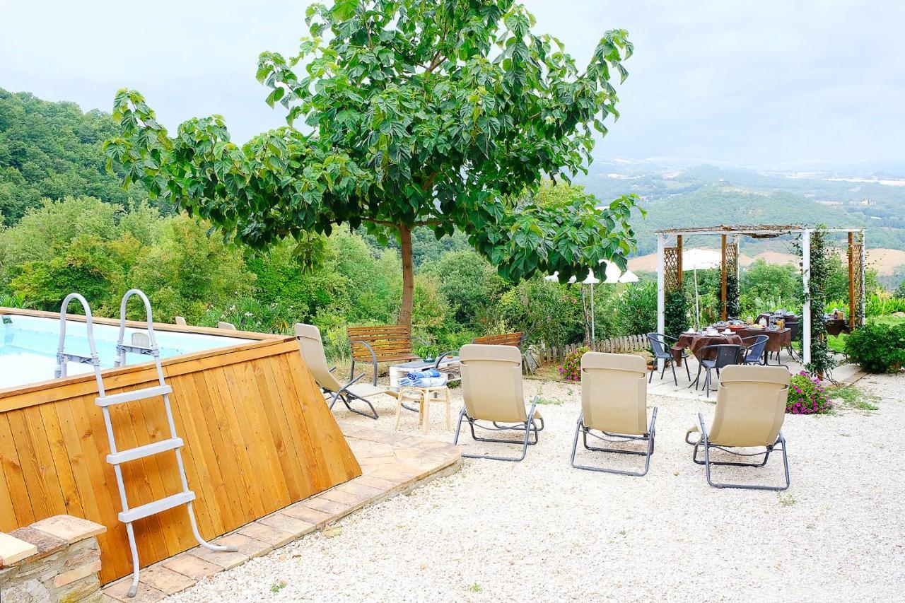 Bed and Breakfast Casale Le Orme à Todi Extérieur photo