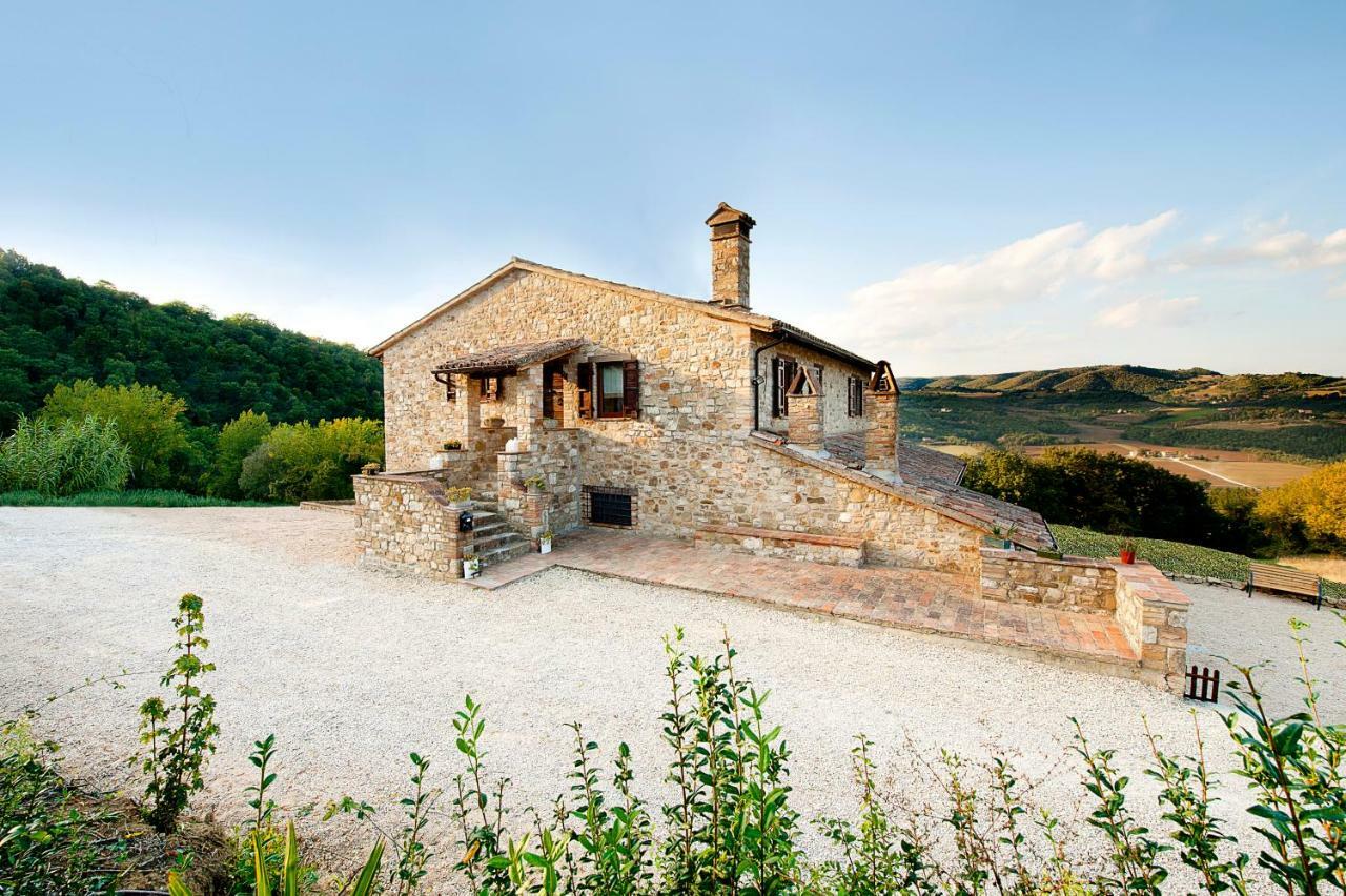 Bed and Breakfast Casale Le Orme à Todi Extérieur photo